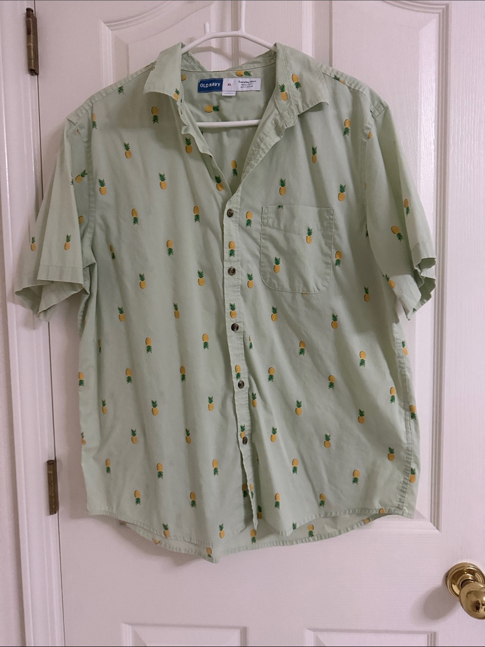 Old Navy Light Green Pineapple Print Short-Sleeve Button-Up